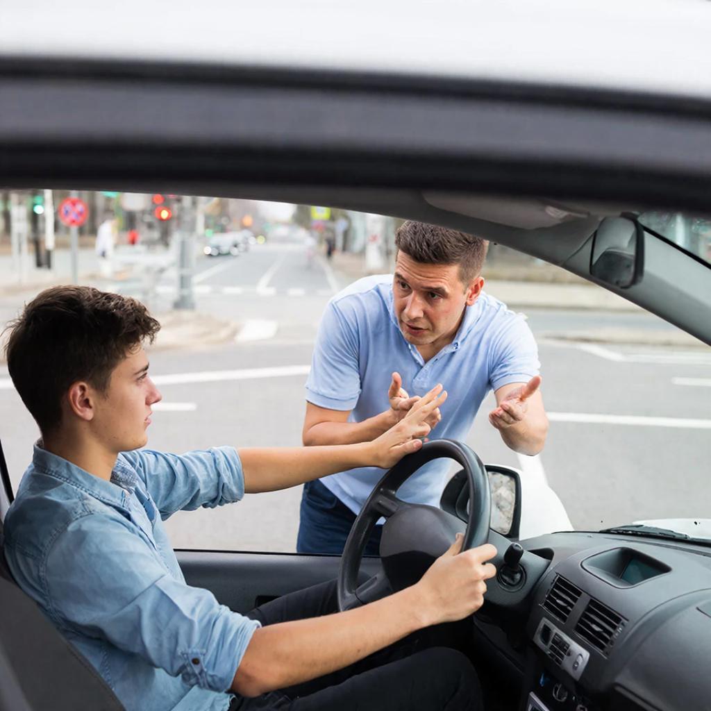 Вождение с Удовольствием: Ваш Путь к Категории B на МКПП