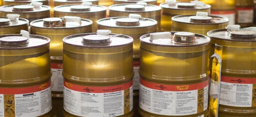 Моторное масло 10W-40 в бочке: Ваш надежный выбор для защиты двигателя